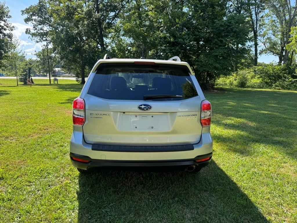 Subaru Forester 2.5i Touring 2015