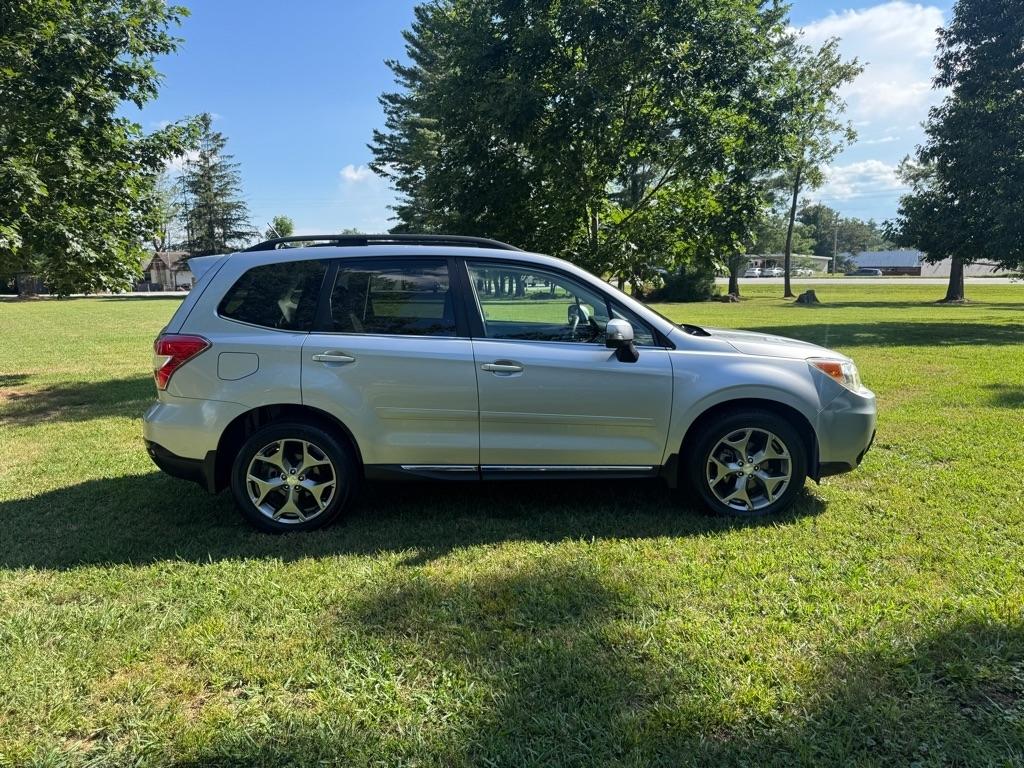 Subaru Forester 2.5i Touring 2015