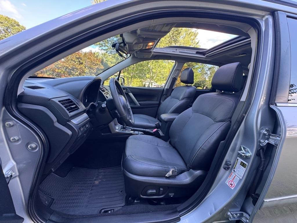 Subaru Forester 2.5i Touring 2015