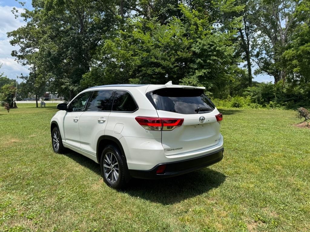 Toyota Highlander SE AWD V6 2018