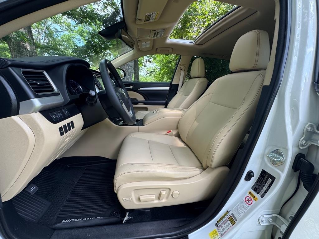 Toyota Highlander SE AWD V6 2018