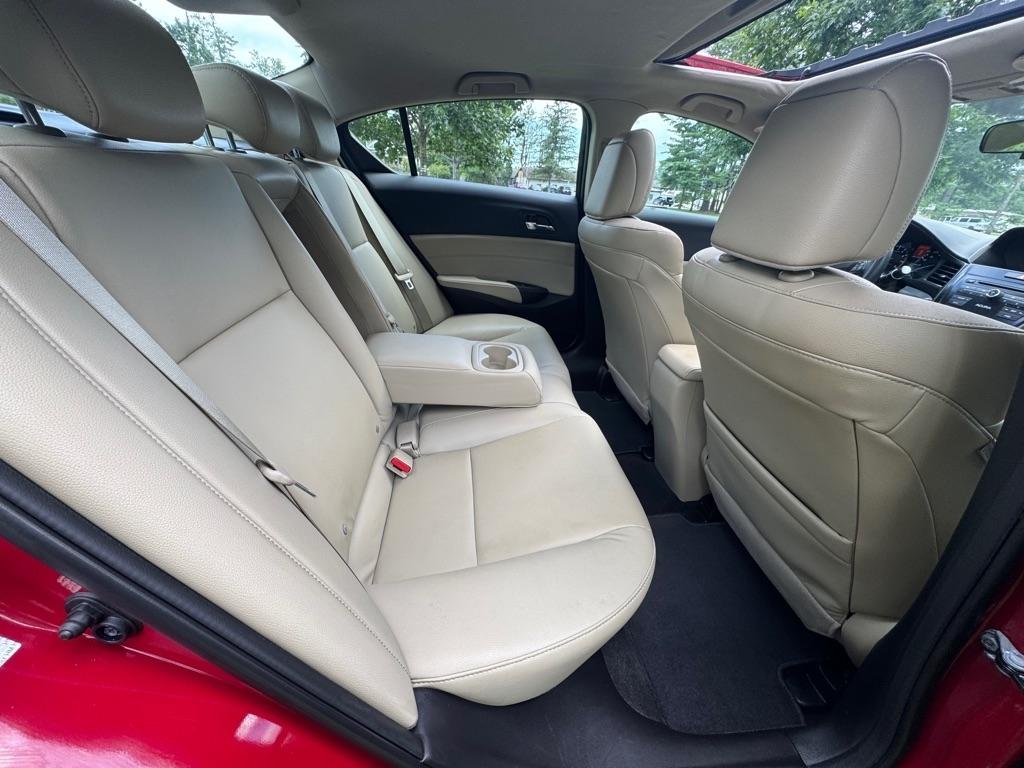 2018 Acura ILX Base - Photo 11