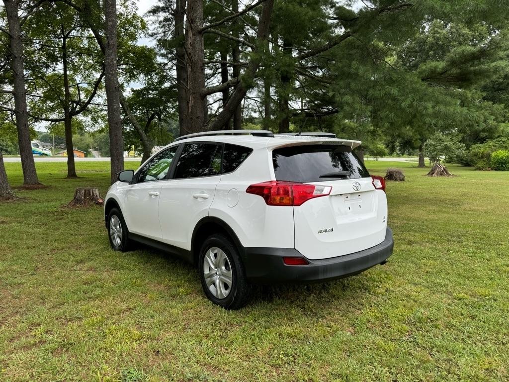 Toyota RAV4 LE AWD 2013