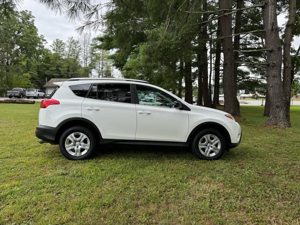 Toyota RAV4 LE AWD 2013