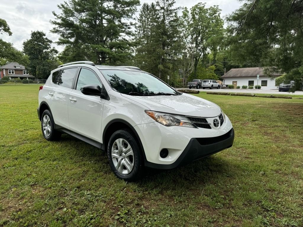 Toyota RAV4 LE AWD 2013