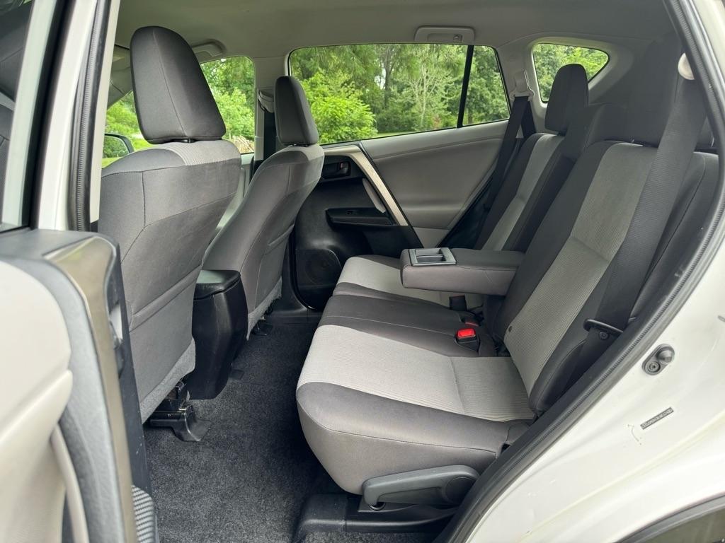 Toyota RAV4 LE AWD 2013