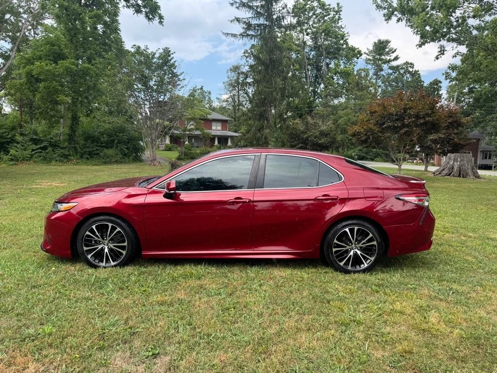 Toyota Camry L 2018