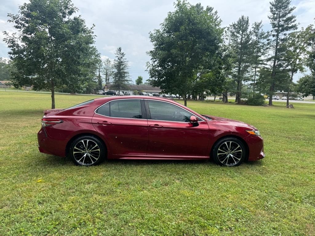 Toyota Camry L 2018