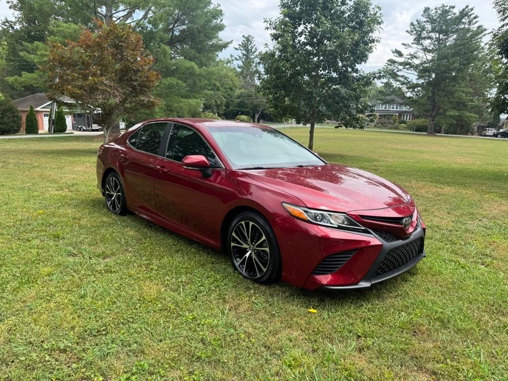 Toyota Camry L 2018