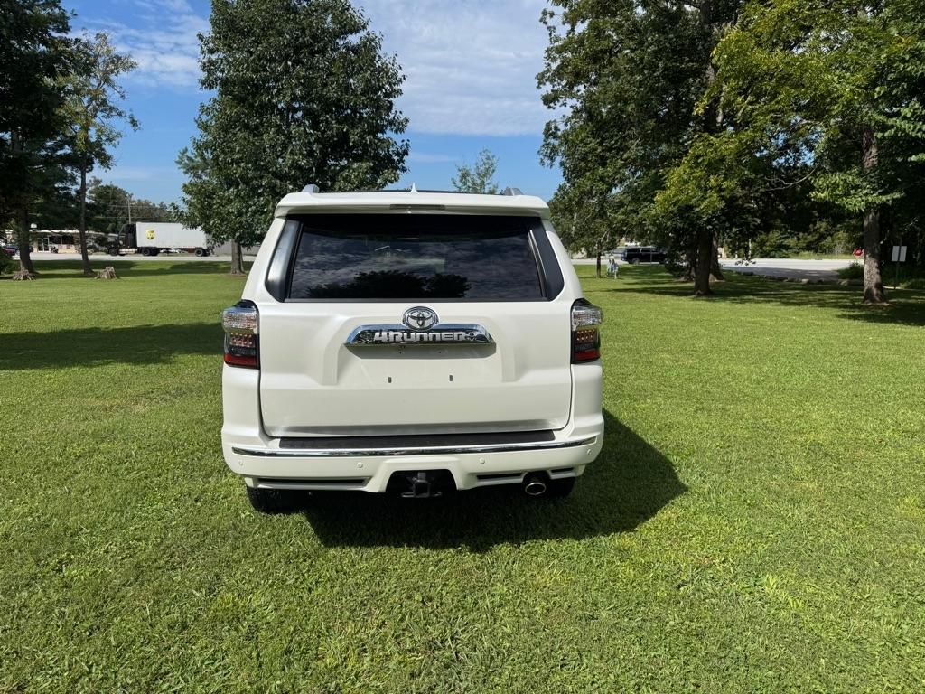 Toyota 4Runner SR5 4WD 2014