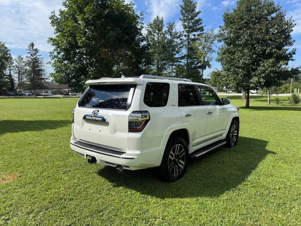 Toyota 4Runner SR5 4WD 2014