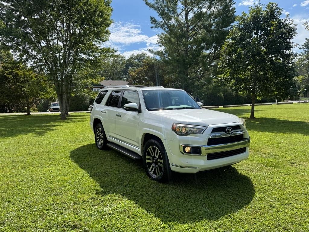 Toyota 4Runner SR5 4WD 2014