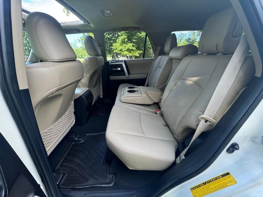 Toyota 4Runner SR5 4WD 2014