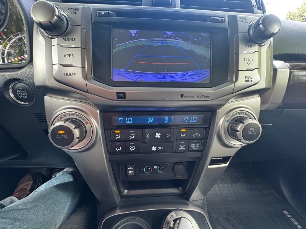 Toyota 4Runner SR5 4WD 2014