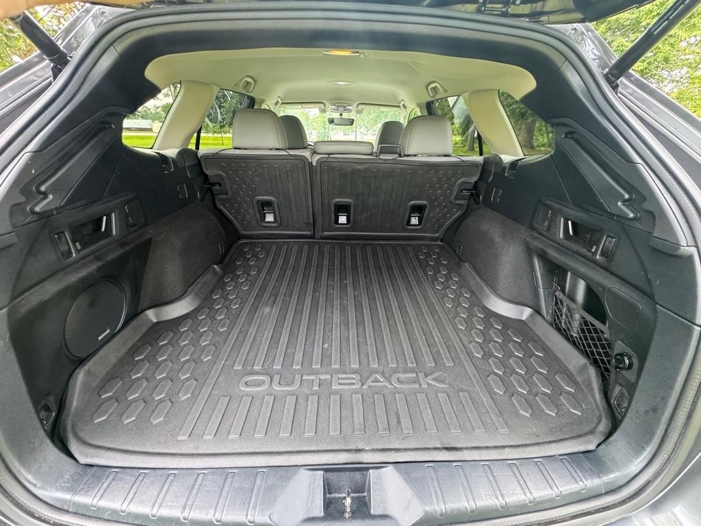 Subaru Outback Limited 2020