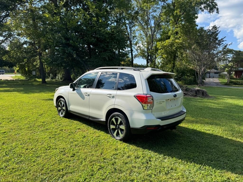 Subaru Forester 2.5i Premium PZEV CVT 2017