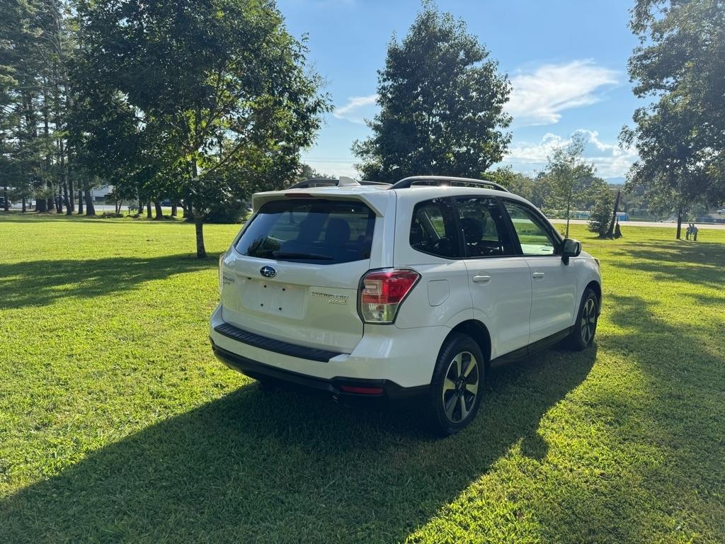 Subaru Forester 2.5i Premium PZEV CVT 2017
