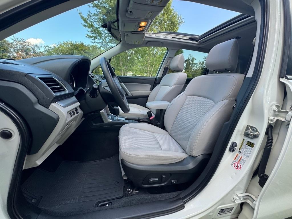 Subaru Forester 2.5i Premium PZEV CVT 2017