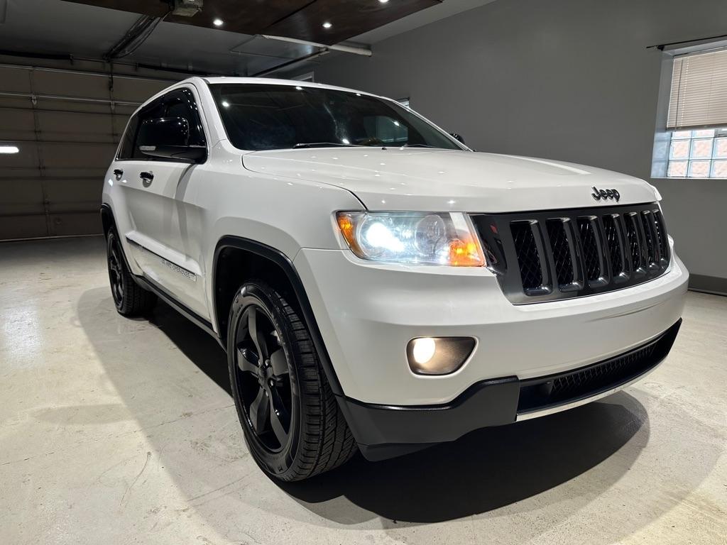 2013 Jeep Grand Cherokee 4WD 4dr Overland