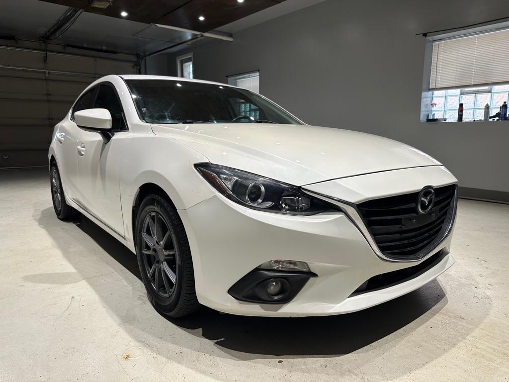 2015 Mazda MAZDA3 i Touring AT 4-Door
