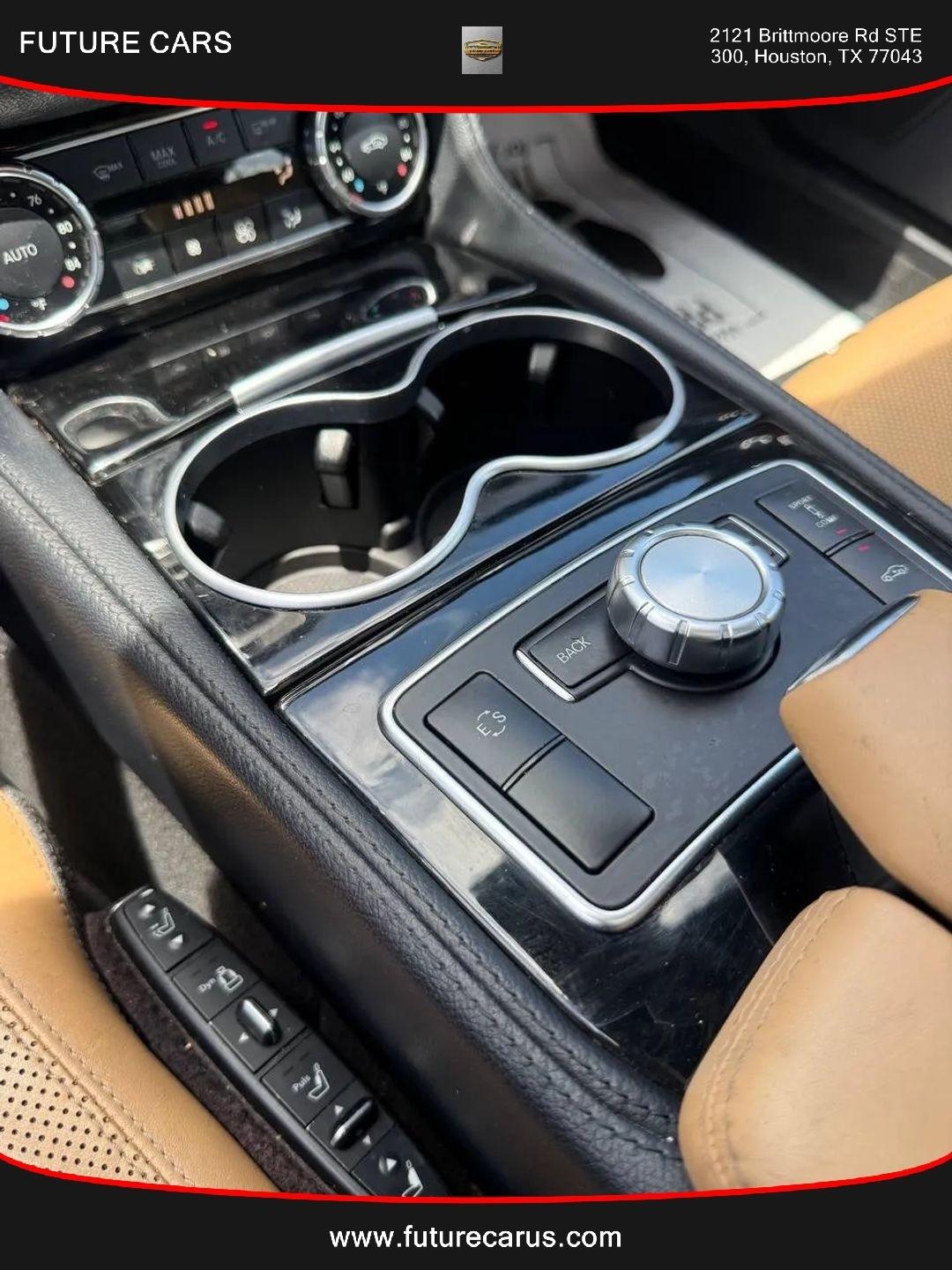 Mercedes-Benz CLS-Class  2012
