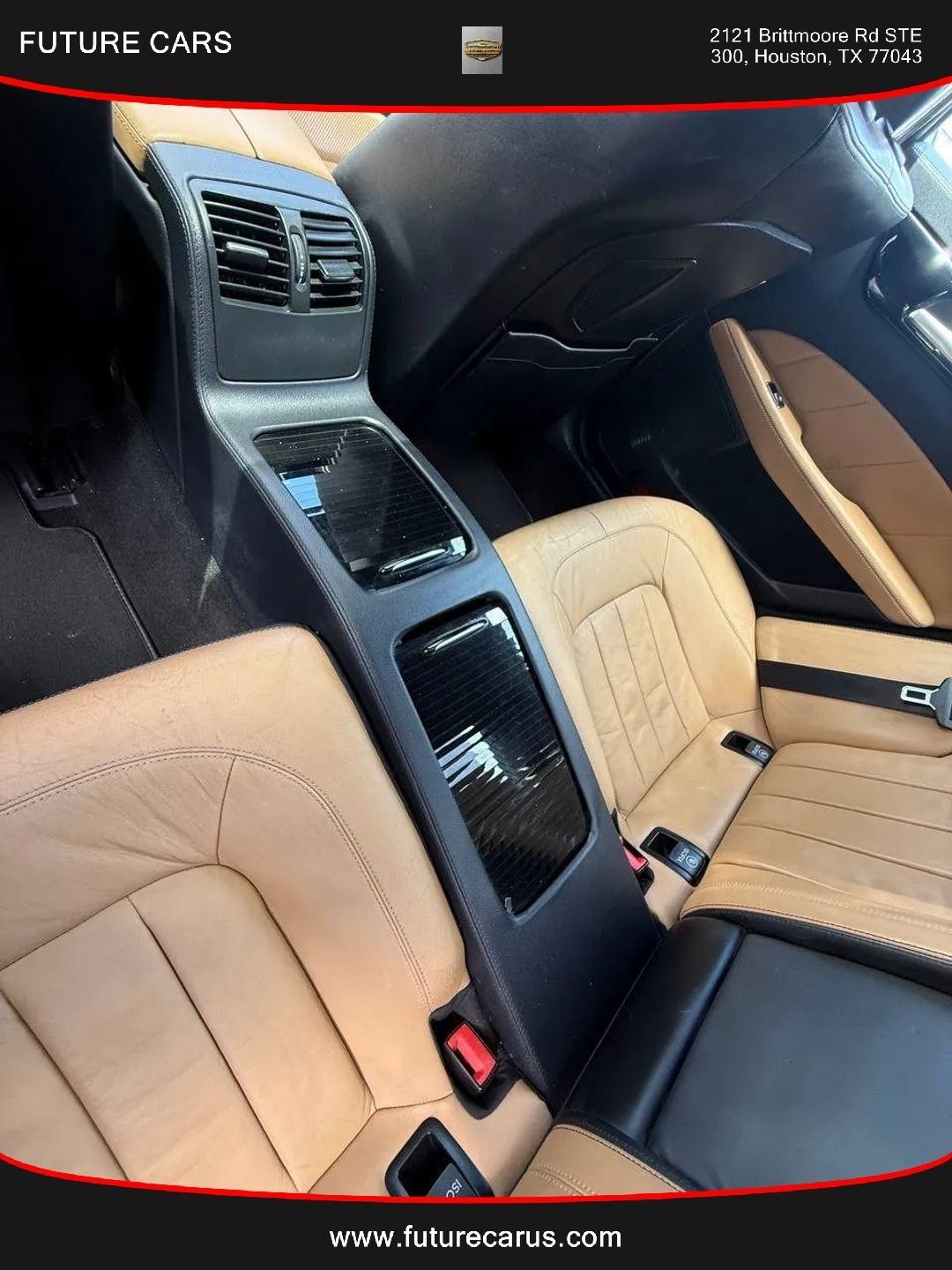 Mercedes-Benz CLS-Class  2012