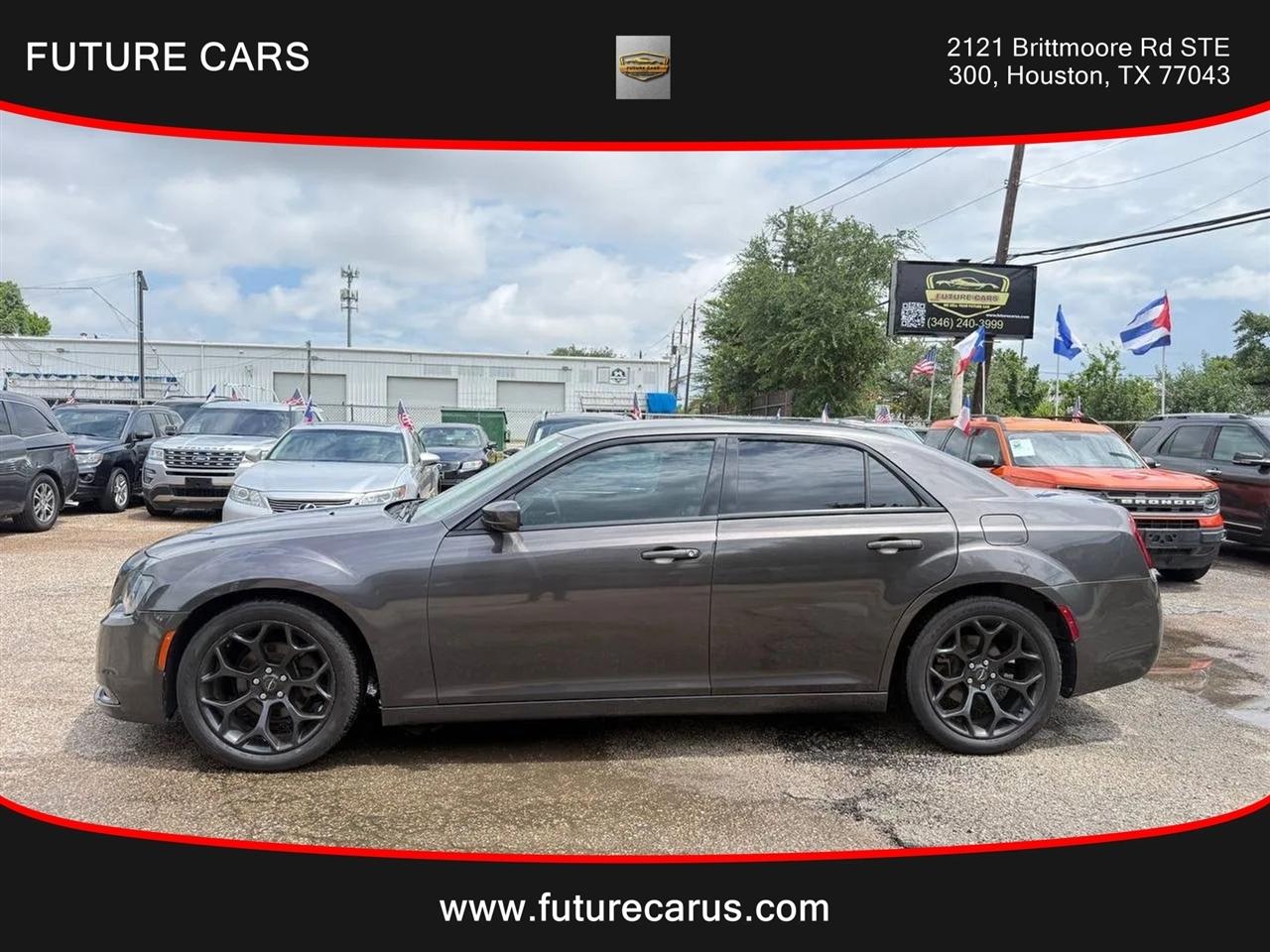 Chrysler 300  2019