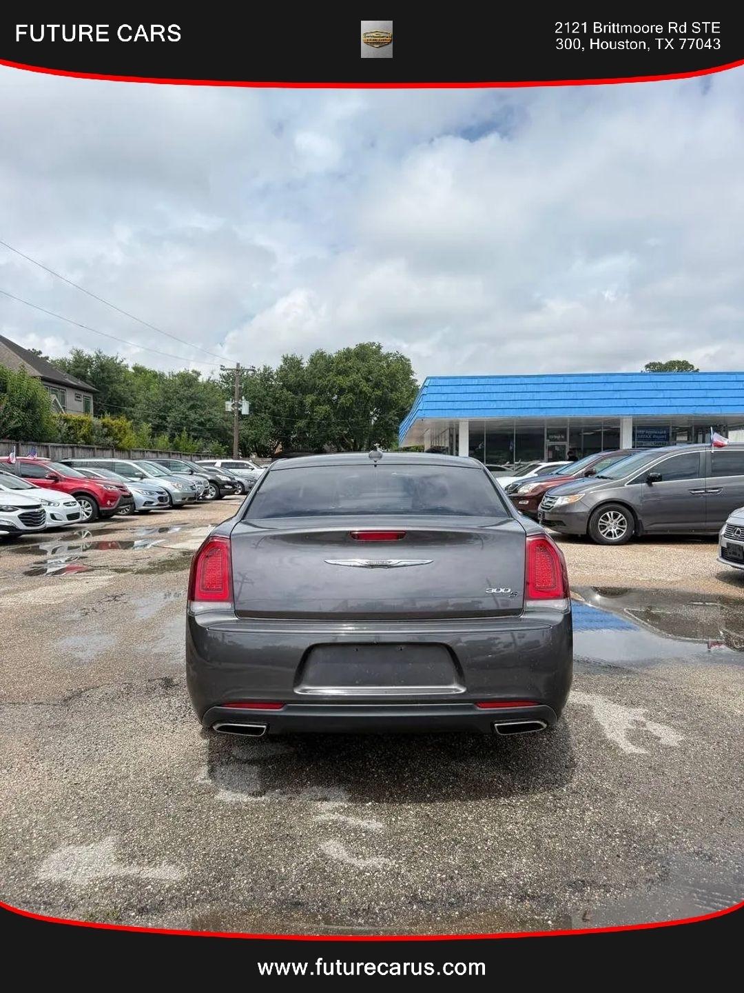 Chrysler 300  2019