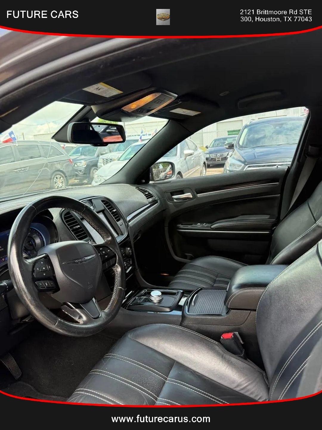 Chrysler 300  2019