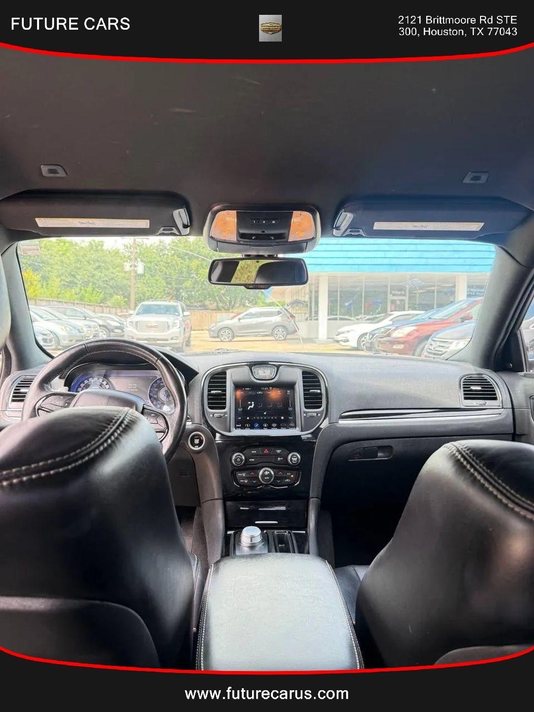 Chrysler 300  2019