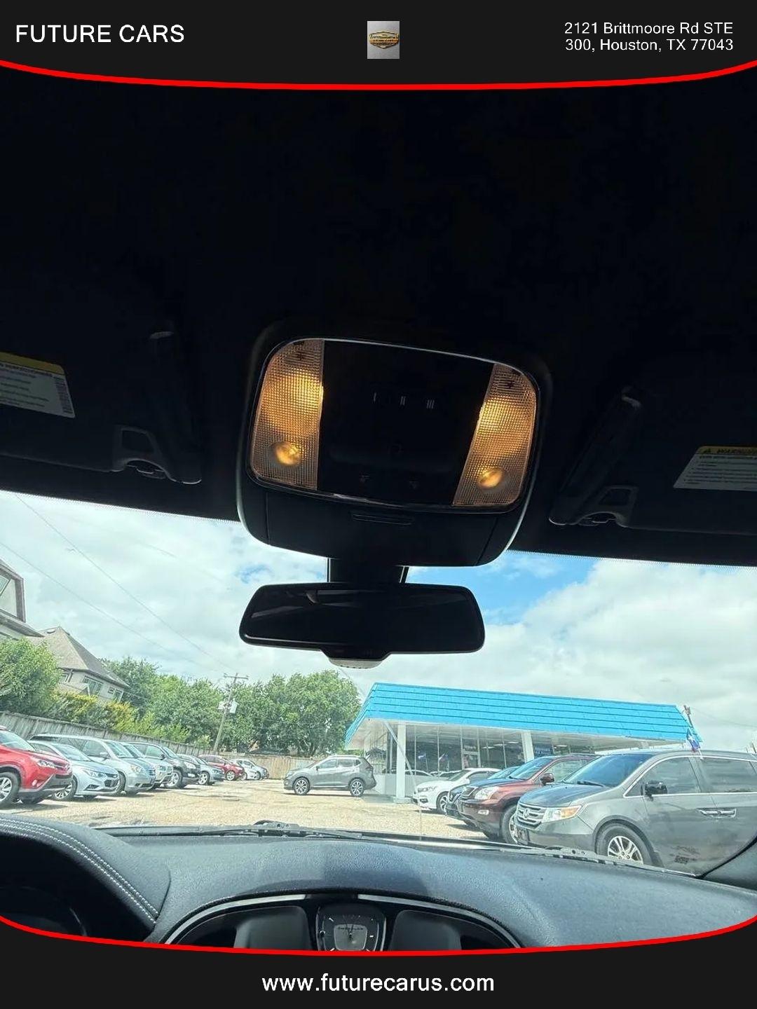 Chrysler 300  2019