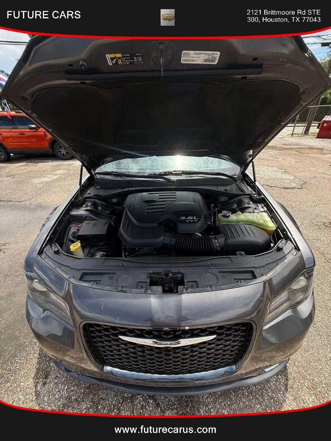 Chrysler 300  2019