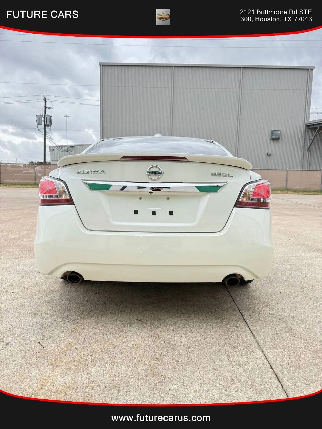 Nissan Altima  2015