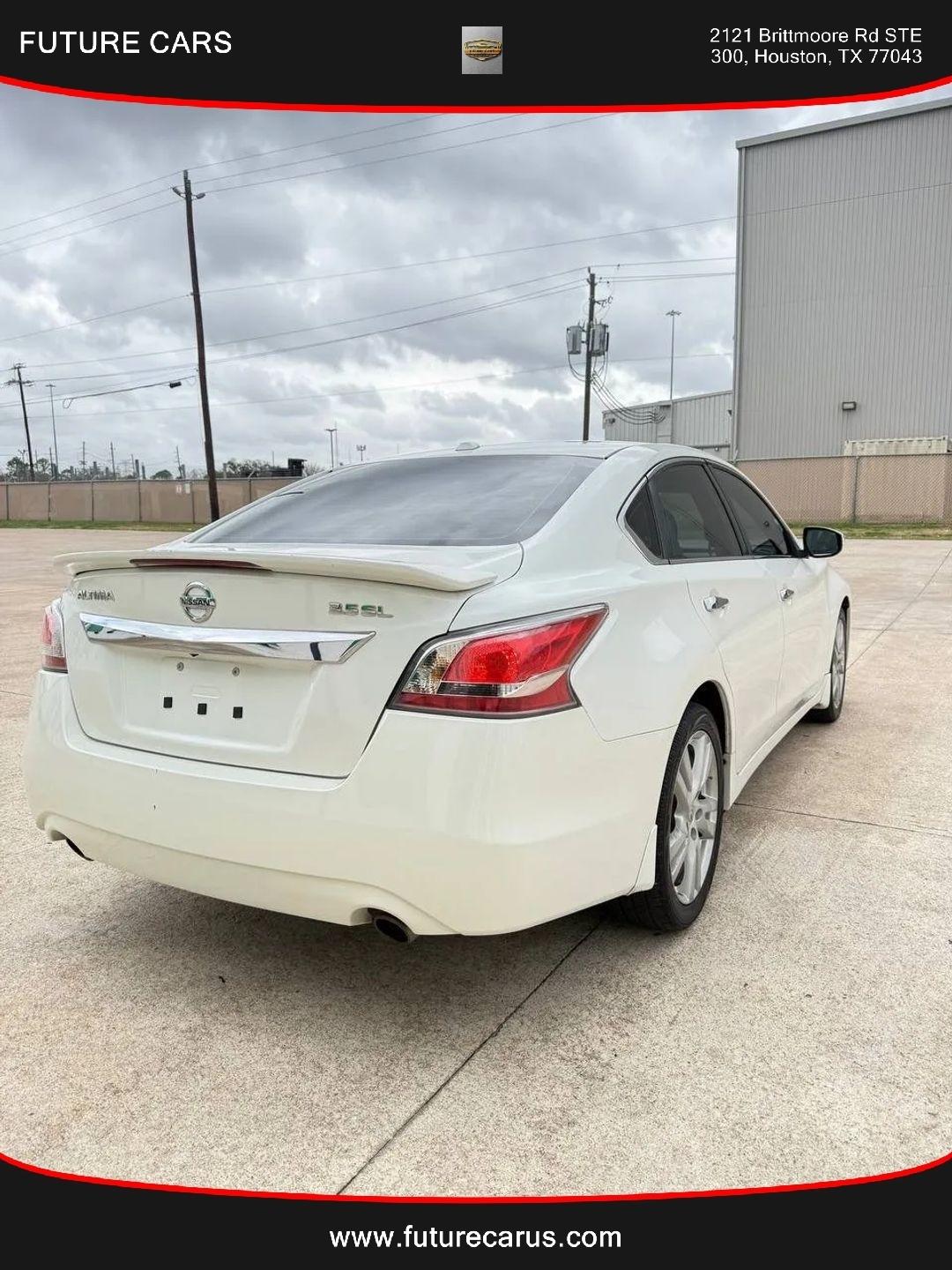 Nissan Altima  2015