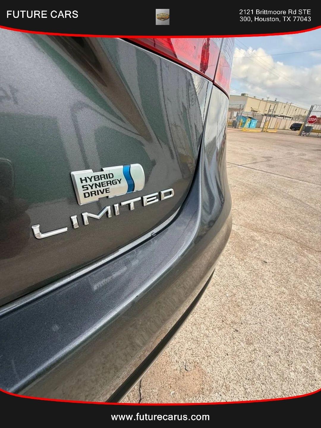 Toyota Avalon Hybrid  2016