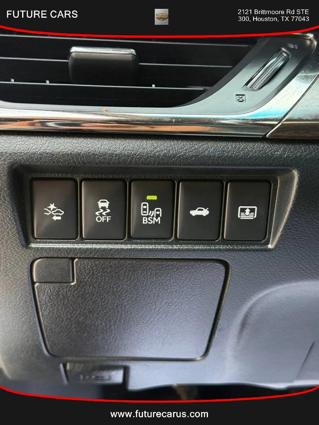 Toyota Avalon Hybrid  2016