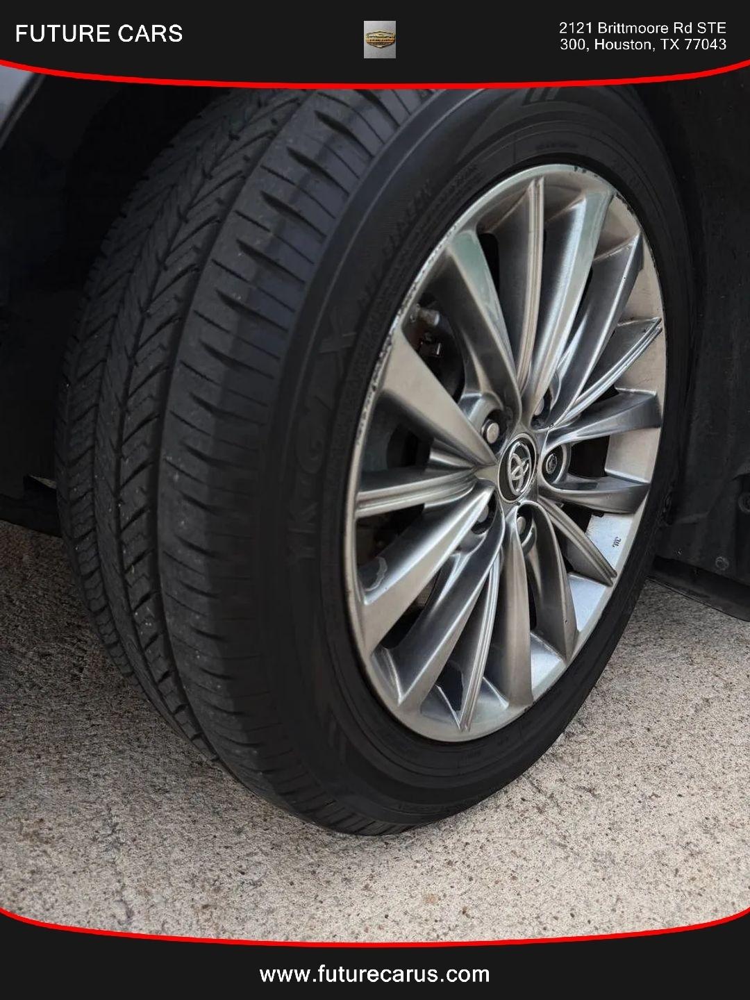 Toyota Avalon Hybrid  2016