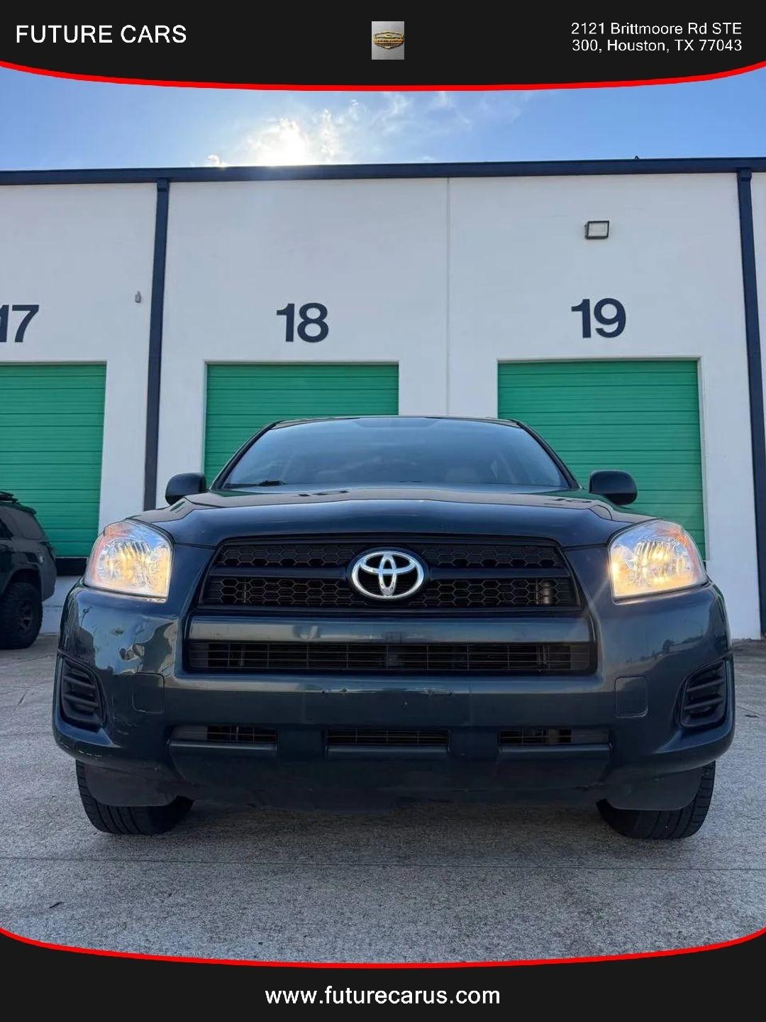 Toyota RAV4  2012
