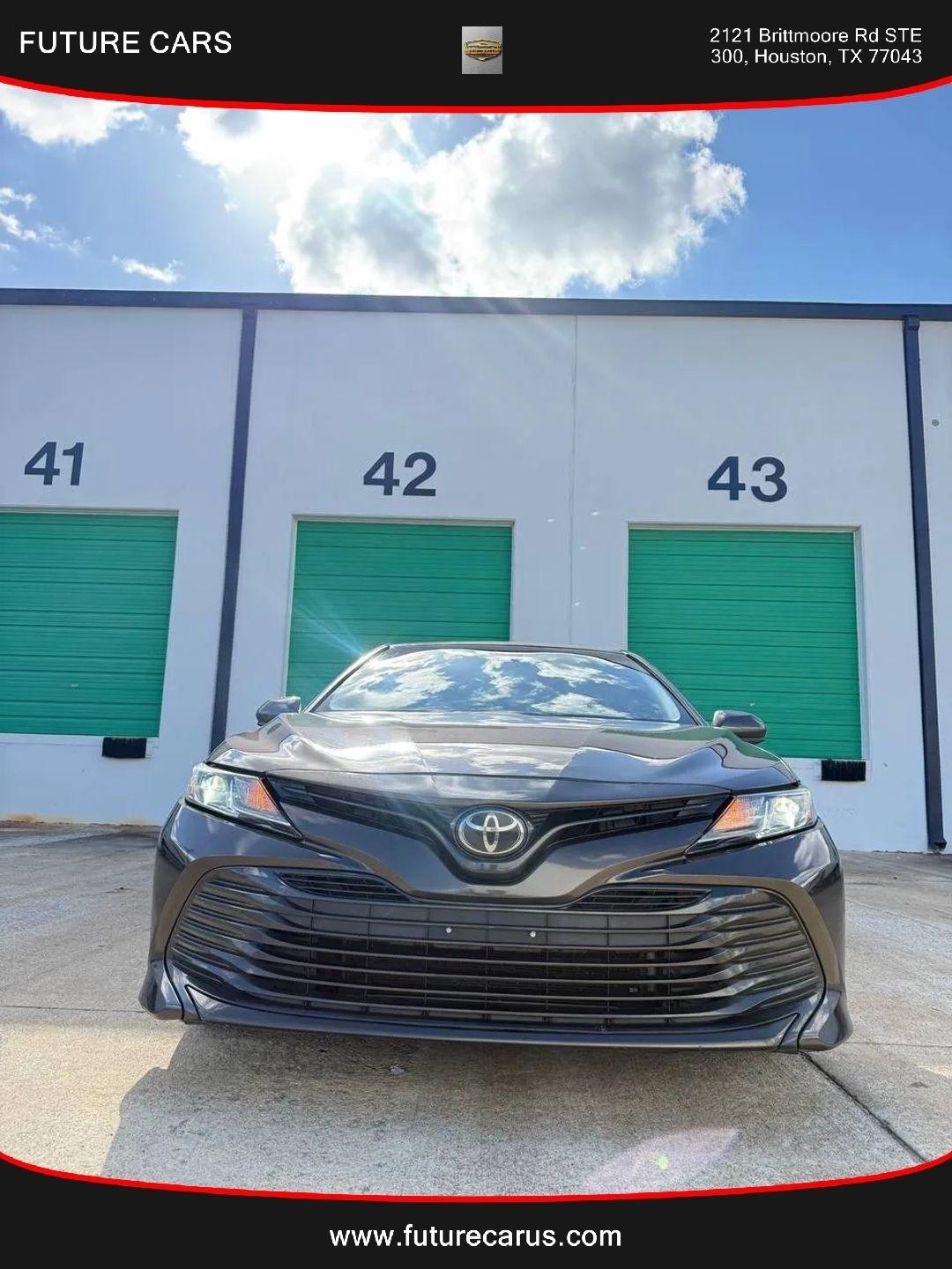 Toyota Camry  2018