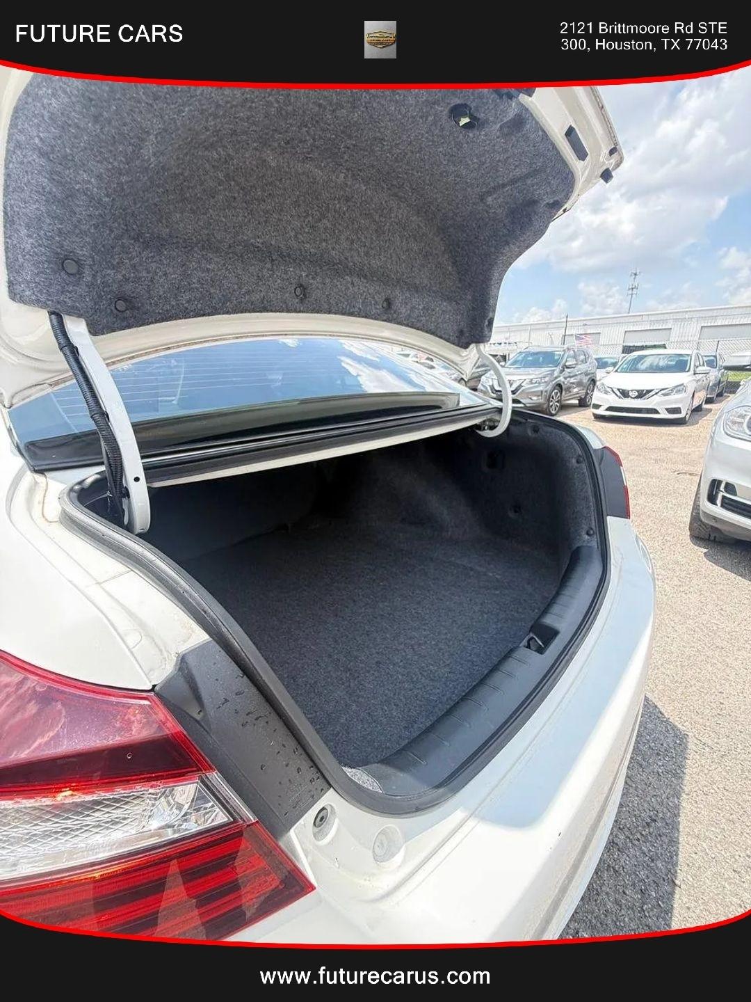 2017 Honda Accord LX - Photo 10