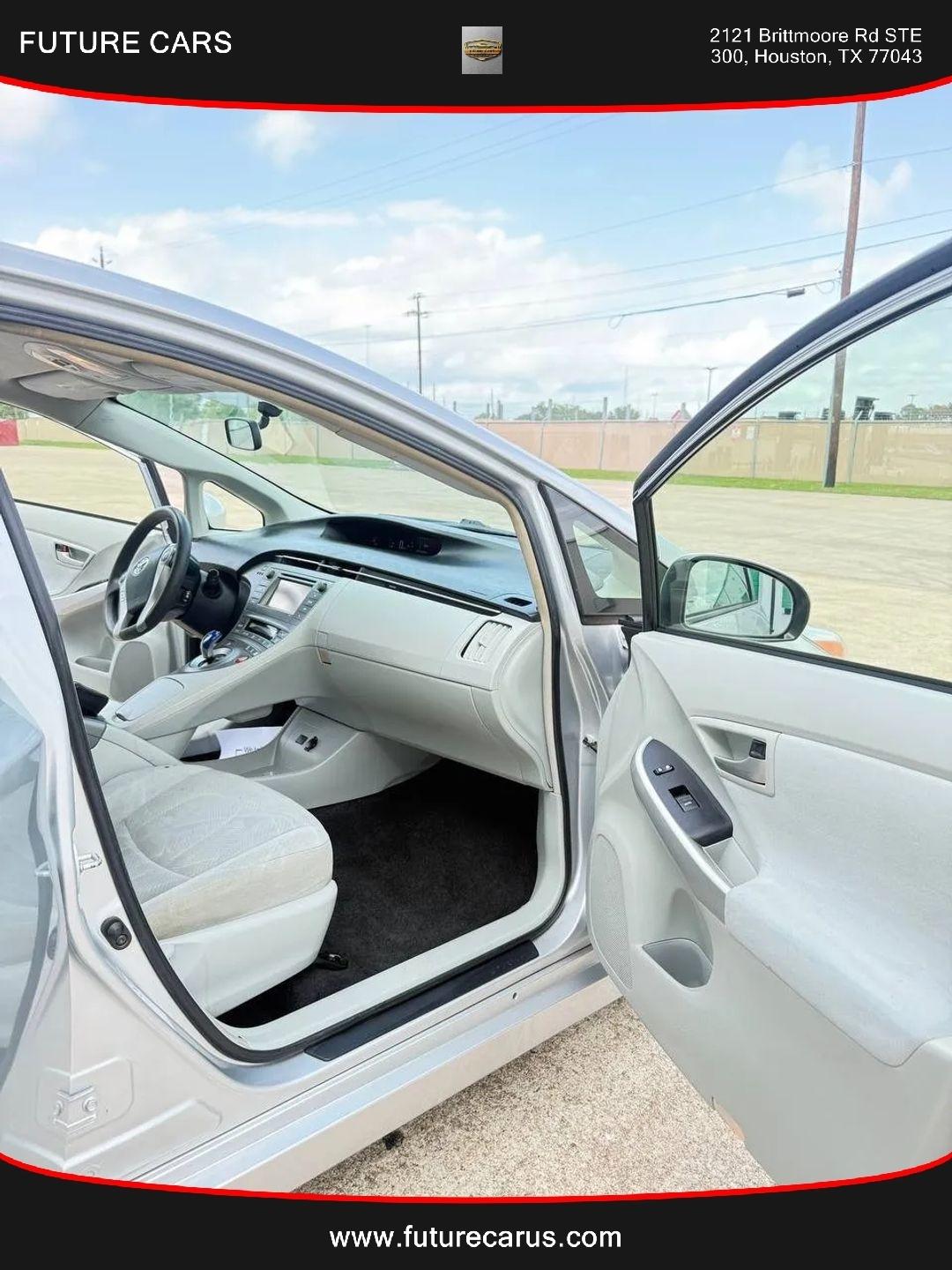 Toyota Prius  2015