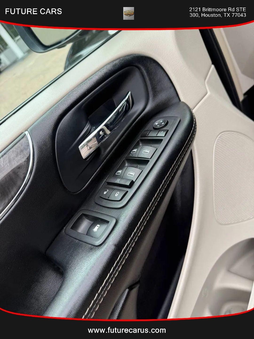Chrysler Town & Country  2015