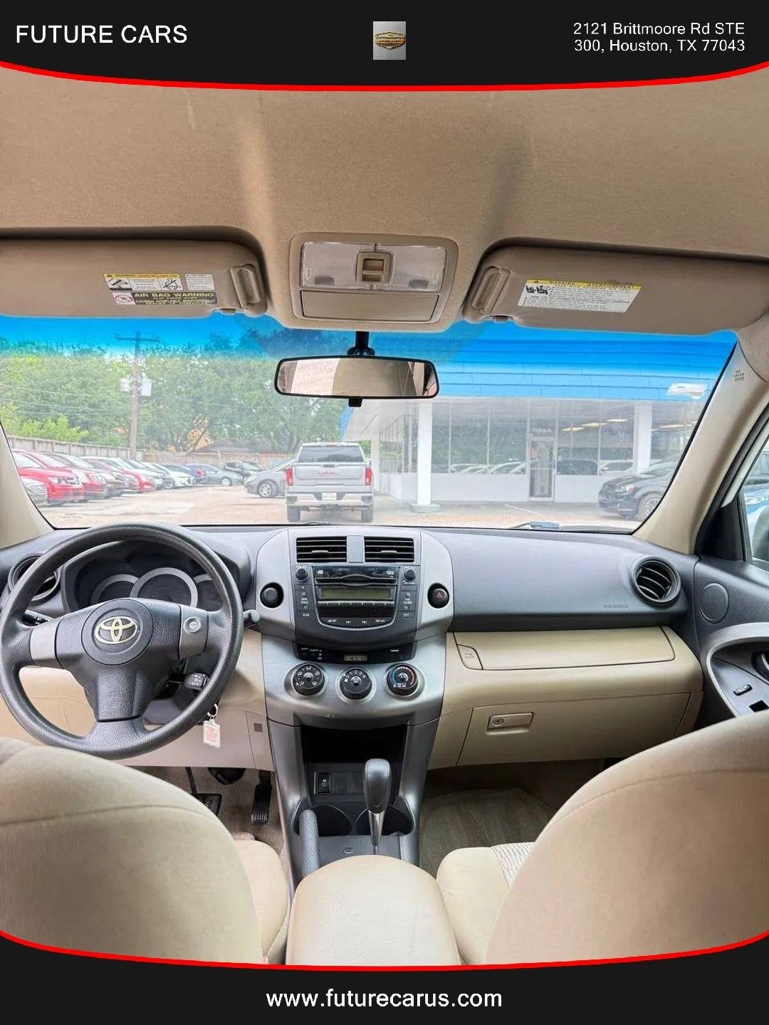 Toyota RAV4  2011