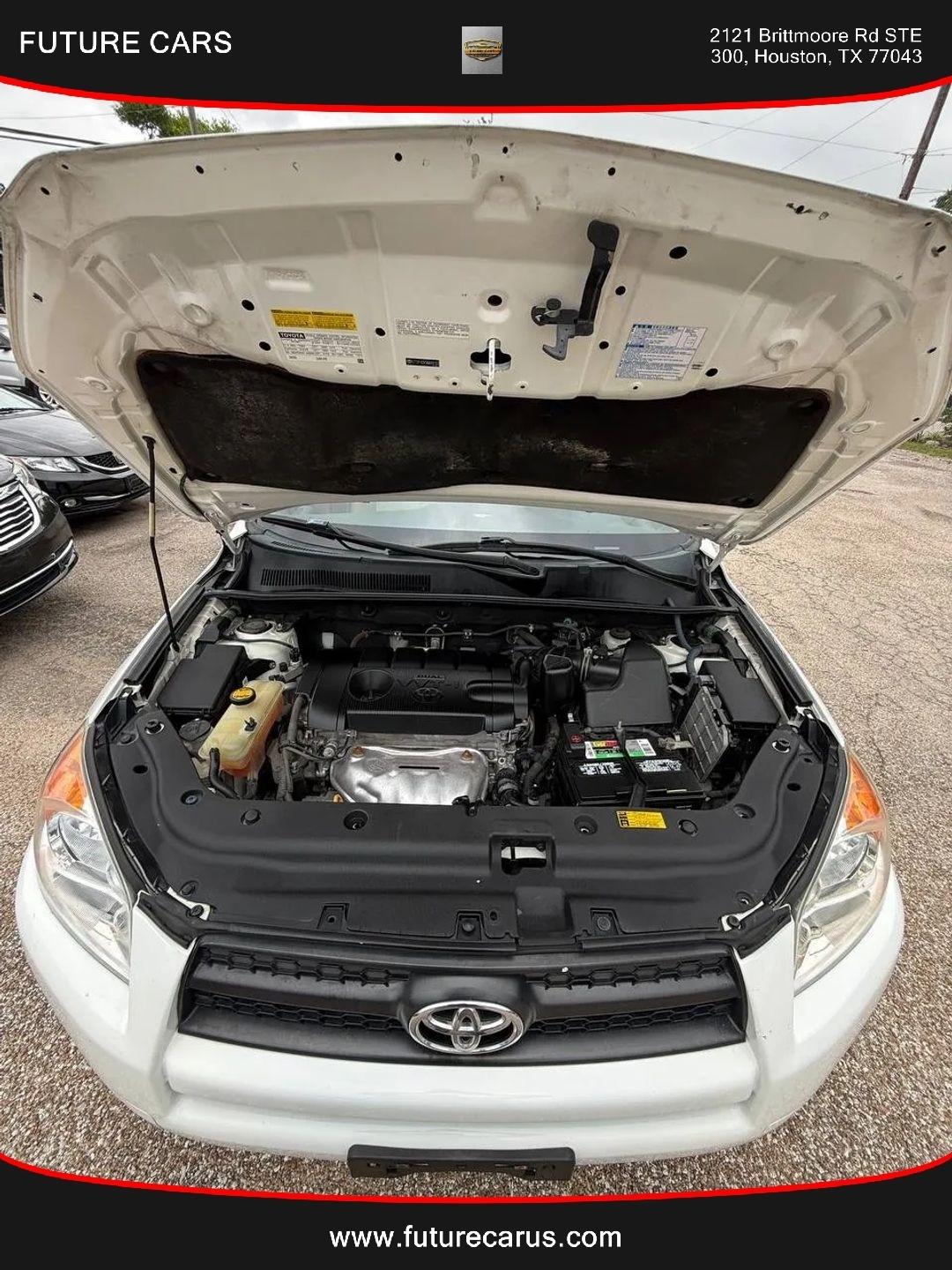 Toyota RAV4  2011