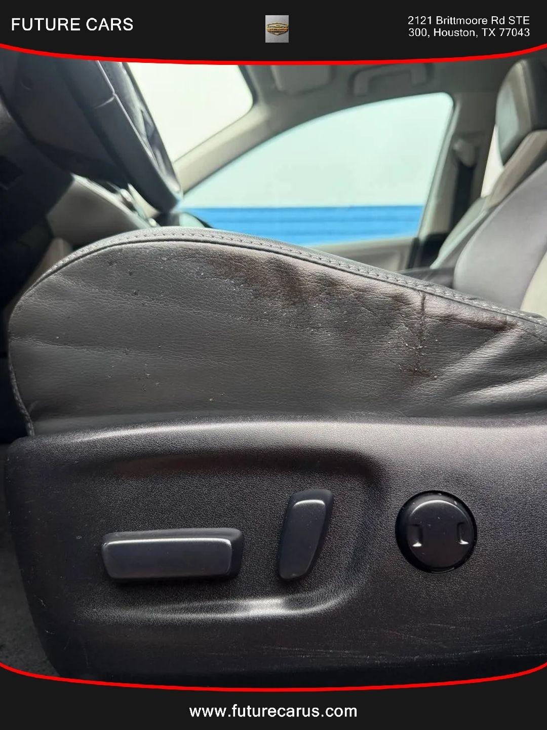 Toyota RAV4  2013
