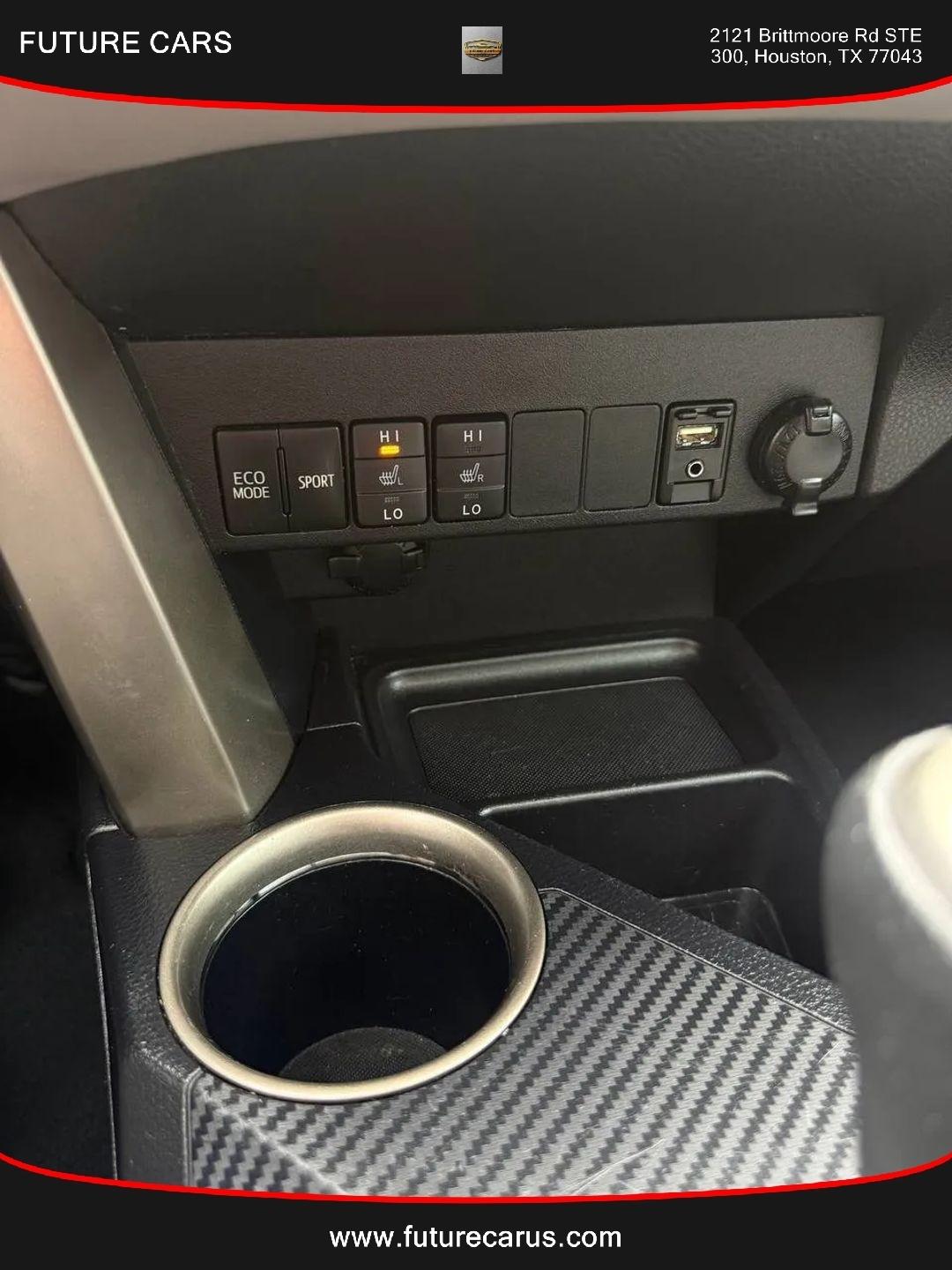 Toyota RAV4  2013