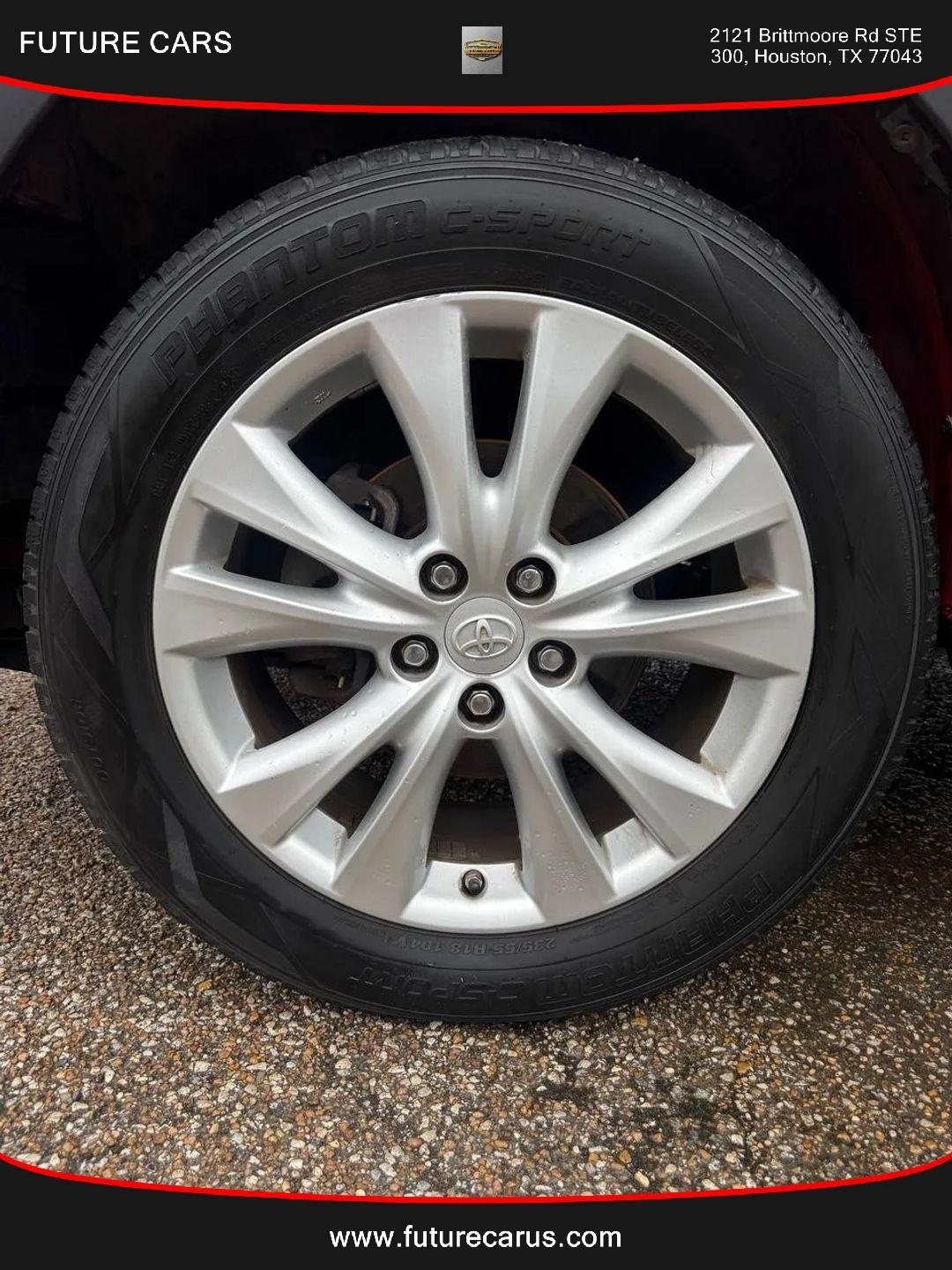 Toyota RAV4  2013