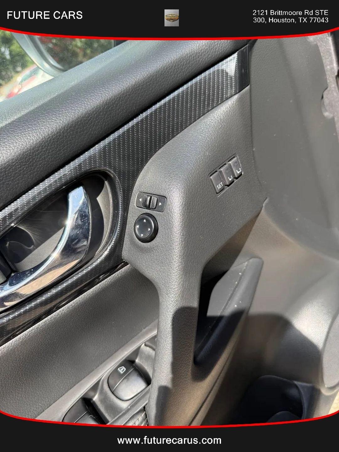 Nissan Rogue  2019