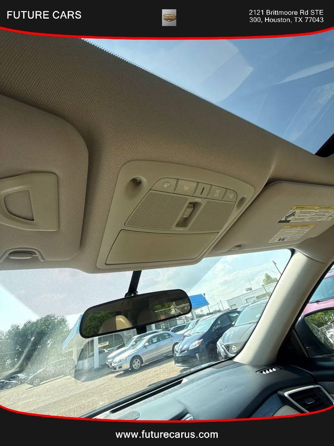 Nissan Rogue  2014