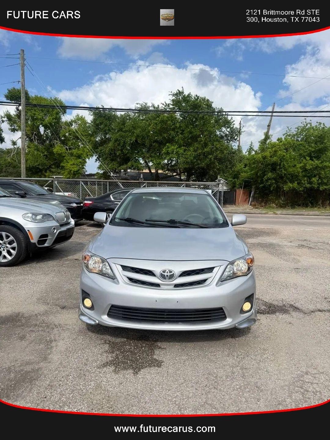 Toyota Corolla  2011